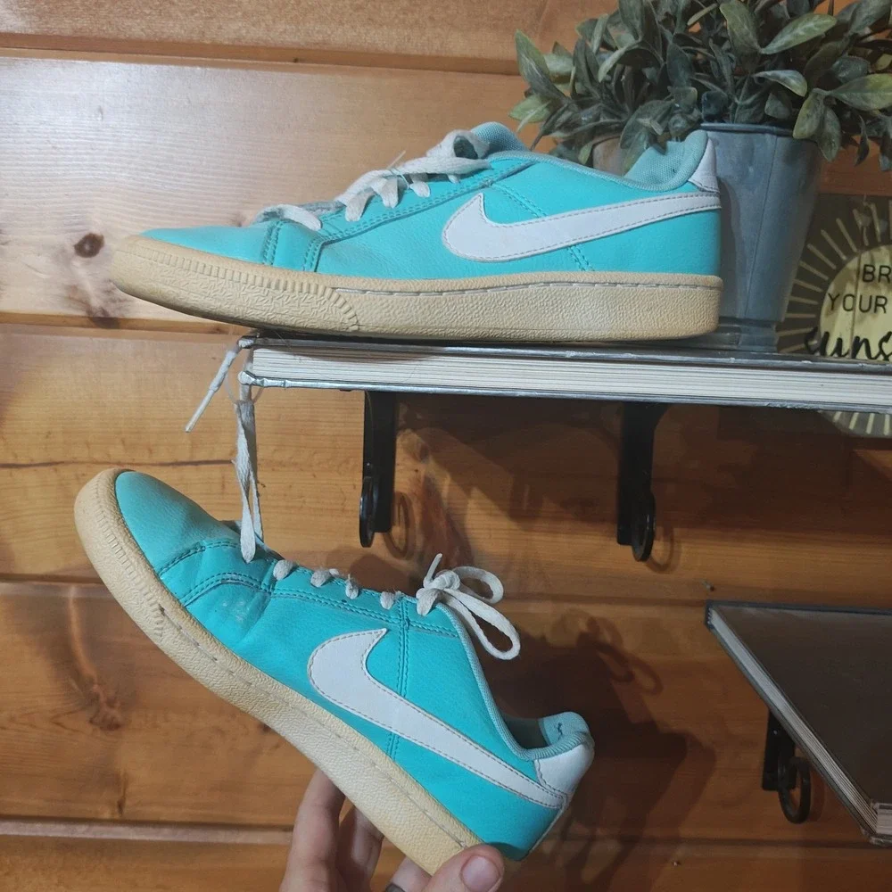 nike court royale Youth size 4.5 shoes blue‎ comfort athletic sneakers Teal
